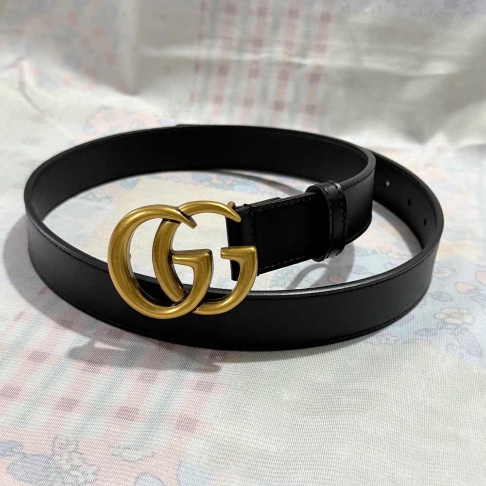 Gucci Black Leather Belt with Gold Double G Logo - Picture 7 of 8